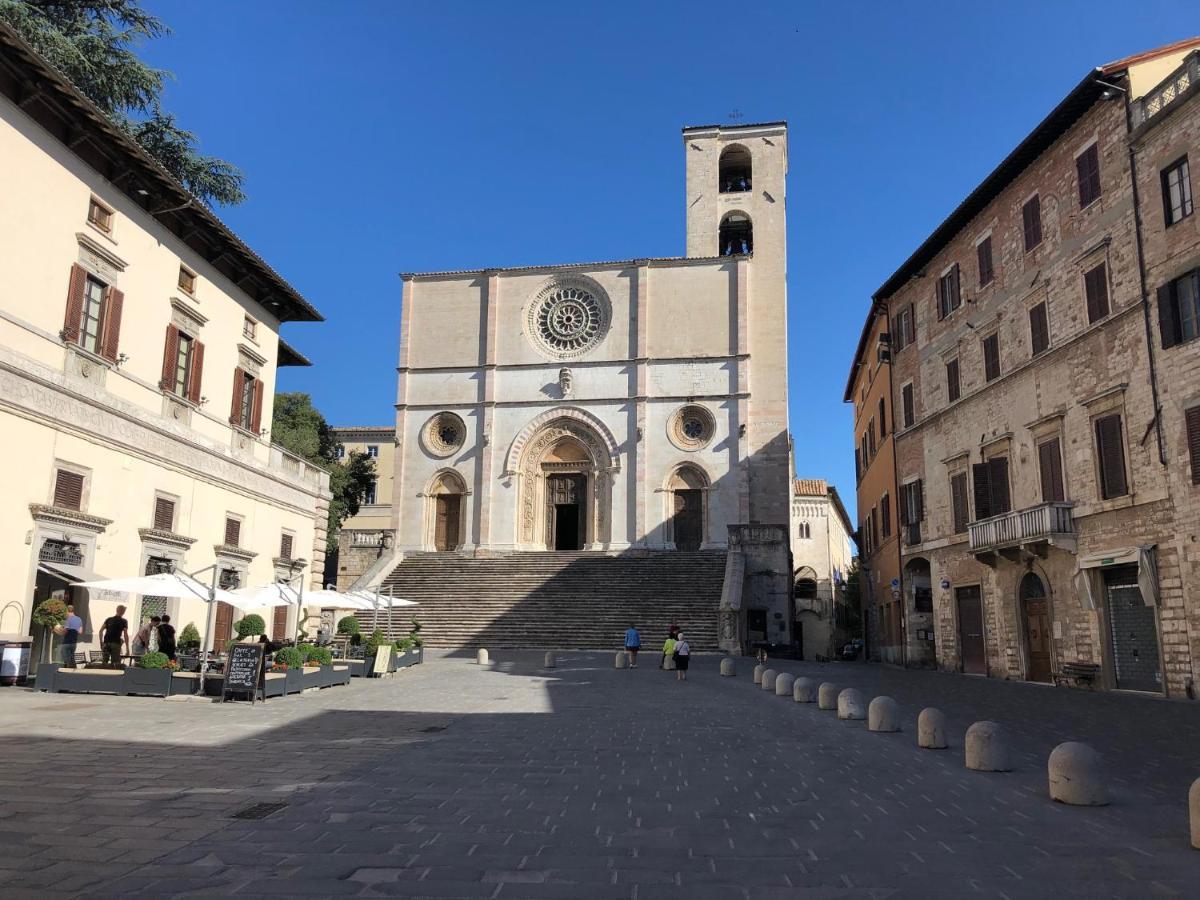 Lemon Tree Boutique Guest House Todi Exterior foto